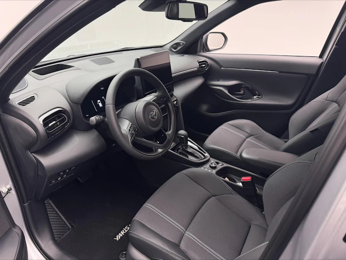 Fahrzeugbild TOYOTA YARIS CROSS