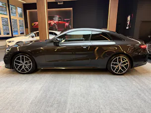 Mercedes-Benz E 200 AMG Line Coupé