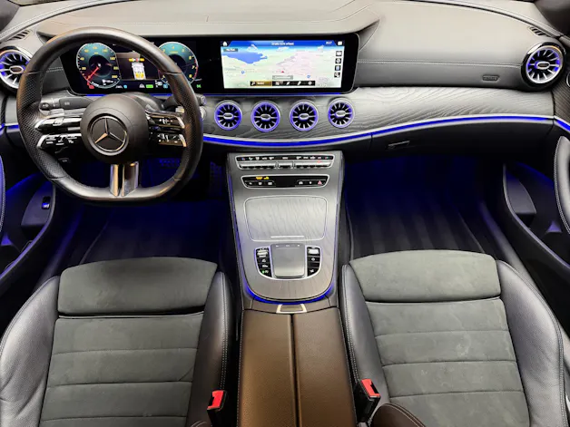 Mercedes-Benz E 200 AMG Line Coupé