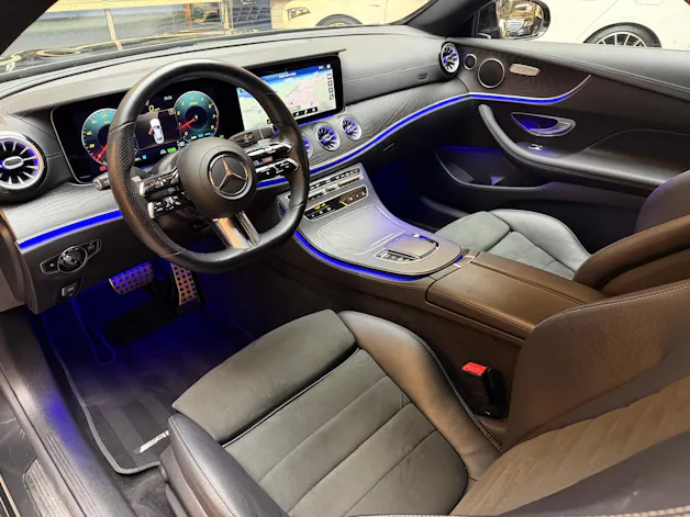Mercedes-Benz E 200 AMG Line Coupé