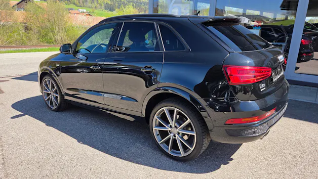 Audi Q3 2.0 TFSI sport quattro S-tronic