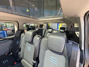 Ford Tourneo Bus 340 L1H1 65kWh Active