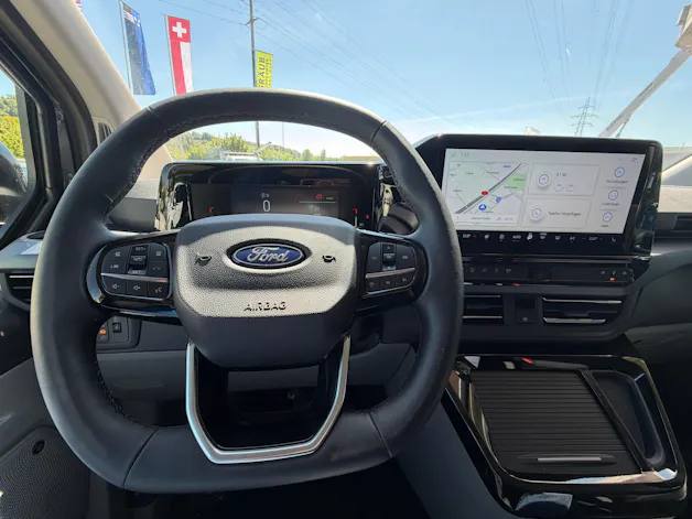 Ford Tourneo Bus 340 L1H1 65kWh Active