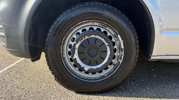 VW T6.1 2.0 TDI TDI EINBAU-SCHRÄNKE 3200 KG!!!