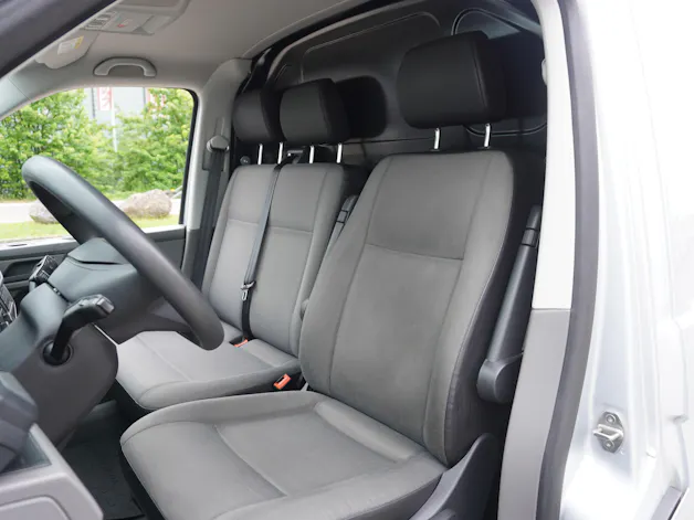 VW T6.1 2.0 TDI TDI EINBAU-SCHRÄNKE 3200 KG!!!