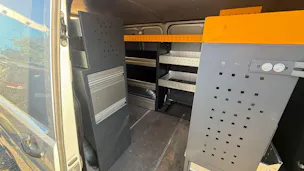 VW T6.1 2.0 TDI TDI EINBAU-SCHRÄNKE 3200 KG!!!