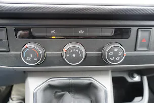 VW T6.1 2.0 TDI TDI EINBAU-SCHRÄNKE 3200 KG!!!
