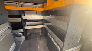 VW T6.1 2.0 TDI TDI EINBAU-SCHRÄNKE 3200 KG!!!