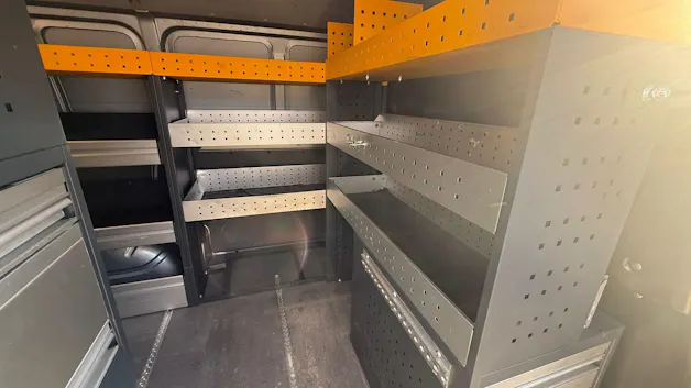 VW T6.1 2.0 TDI TDI EINBAU-SCHRÄNKE 3200 KG!!!