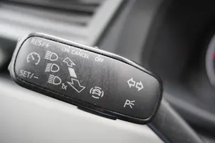 VW T6.1 2.0 TDI TDI EINBAU-SCHRÄNKE 3200 KG!!!