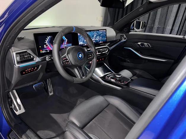 BMW 330e Steptronic M Sport Pro | Facelift |