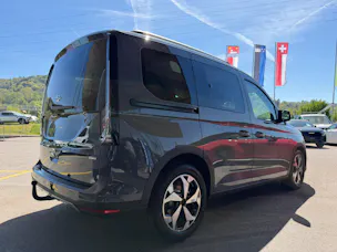 Ford Tourneo Connect 1.5 PHEV Active Automat