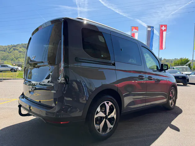 Ford Tourneo Connect 1.5 PHEV Active Automat
