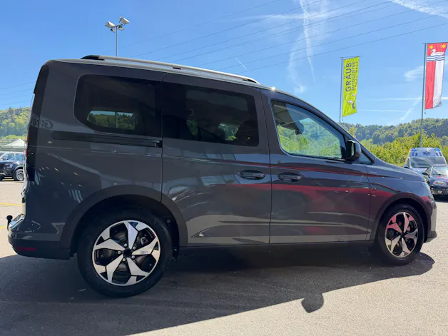 Ford Tourneo Connect 1.5 PHEV Active Automat
