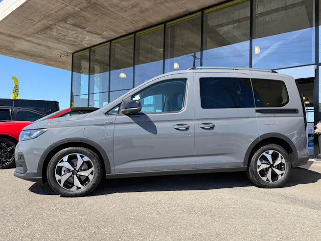 Ford Tourneo Connect 1.5 PHEV Active Automat