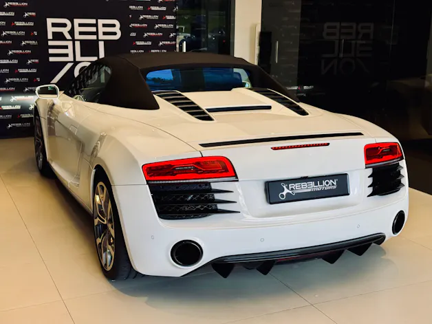 Audi R8 Spyder 4.2 S-Tronic