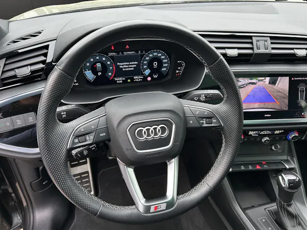 Audi Q3 35 TFSI S line Attraction S-tronic