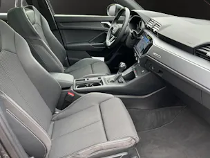 Audi Q3 35 TFSI S line Attraction S-tronic