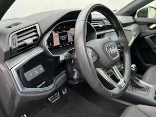 Audi Q3 35 TFSI S line Attraction S-tronic