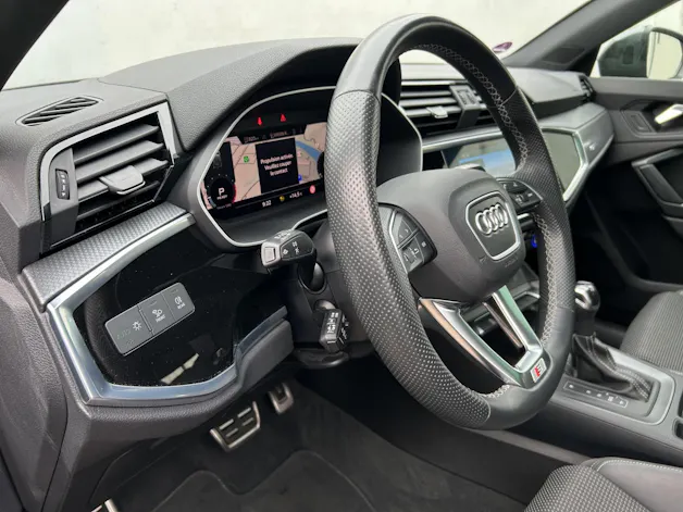 Audi Q3 35 TFSI S line Attraction S-tronic