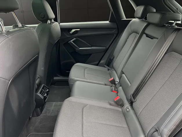 Audi Q3 35 TFSI S line Attraction S-tronic