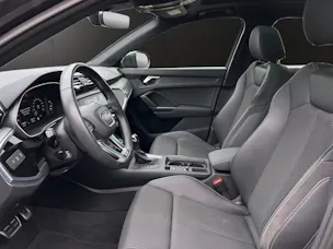 Audi Q3 35 TFSI S line Attraction S-tronic