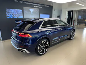 Audi RSQ8 quattro tiptronic