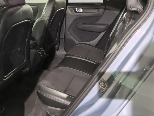 Volvo XC40 T4 AWD Momentum Geartronic