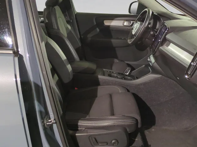 Volvo XC40 T4 AWD Momentum Geartronic