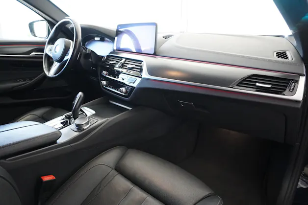 BMW 530d xDrive 48V Touring M Sport Steptronic