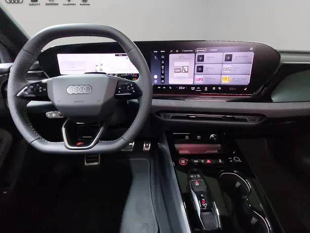 Audi A5 Avant e-hybrid quattro Attraction 220 kW S tronic