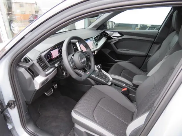 Audi A1 allstreet 30 TFSI Attraction S-tronic Pfeilgrau Metallic
