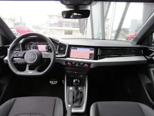 Audi A1 allstreet 30 TFSI Attraction S-tronic Pfeilgrau Metallic