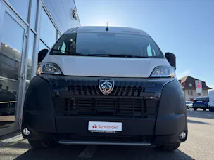 Peugeot Boxer 2.2 HDI 335 L2H2 EAT8