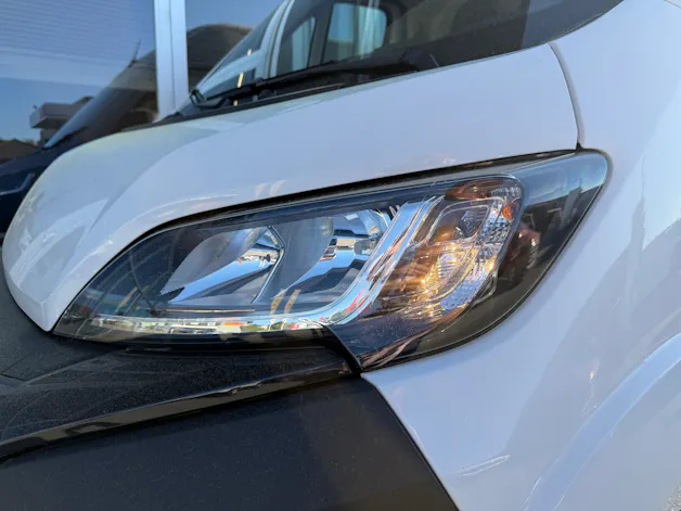 Peugeot Boxer 2.2 HDI 335 L2H2 EAT8