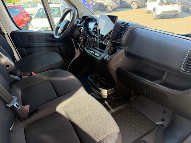 Peugeot Boxer 2.2 HDI 335 L2H2 EAT8