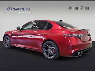 Alfa Romeo Giulia 2.9 V6 Quadrifoglio mit Pack Performante 520 PS