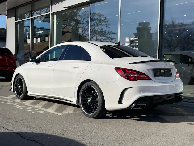 Mercedes-Benz CLA 250 AMG Line 4Matic