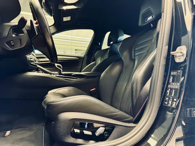 BMW M5 xDrive Competition Drivelogic