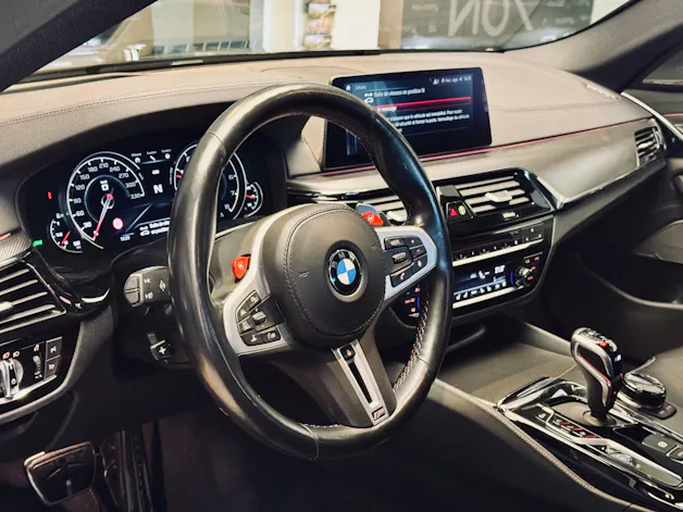 BMW M5 xDrive Competition Drivelogic