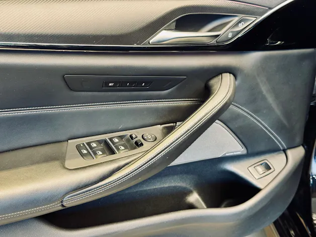 BMW M5 xDrive Competition Drivelogic