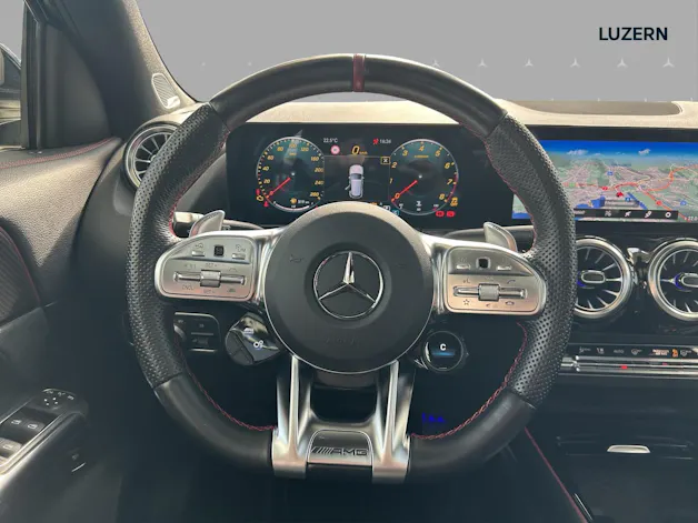 Mercedes-Benz GLA 35 AMG 4Matic 8G-Speedshift DCT