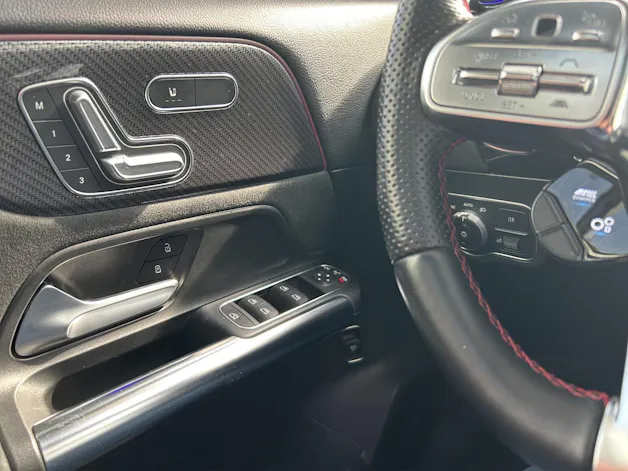 Mercedes-Benz GLA 35 AMG 4Matic 8G-Speedshift DCT
