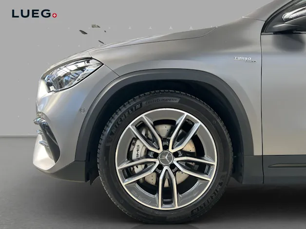 Mercedes-Benz GLA 35 AMG 4Matic 8G-Speedshift DCT