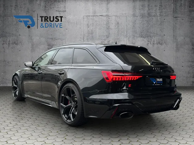 Audi RS6 Avant 4.0 TFSI V8 Performance quattro