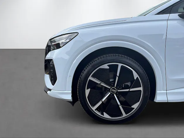 Audi Q4 e-tron 45 Swiss Ski quattro