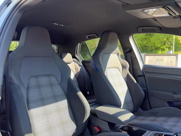VW Golf VIII 1.4 TSI PHEV GTE DSG