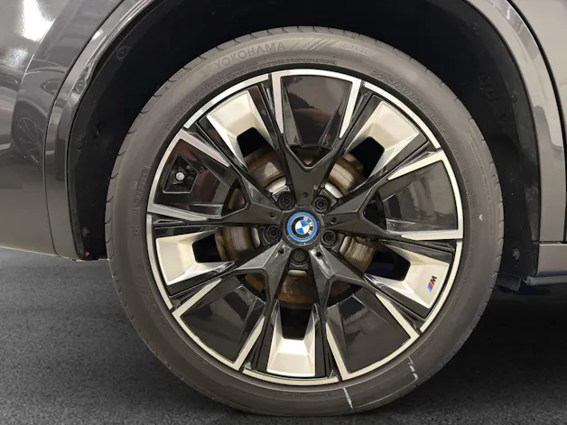 BMW iX3 Impressive