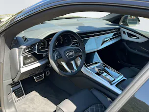 Audi Q8 SUV 290 kW TFSI/elektrisch