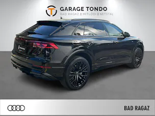 Audi Q8 SUV 3.0 TFSI e Attraction quattro 290 T-Tronic